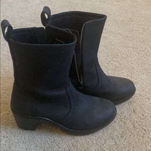 New! Ariat Casual Fashion boots - Black Sz. 7